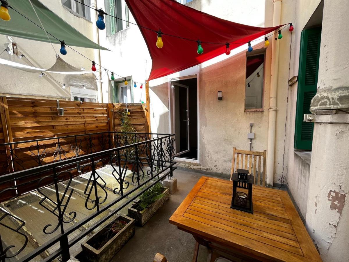 Escapade A Lourdes Dans Beau T2 Avec Terrasse - Proche Gare Et Centre Ville エクステリア 写真